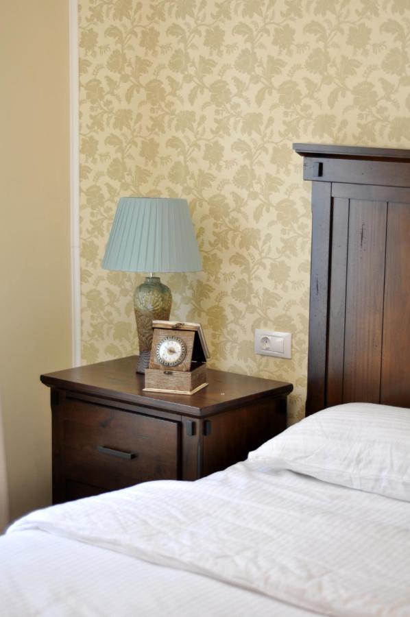 Black Gate - 2 Bedroom Apartment In The Heart Of Old Town With Free Private Secured Parking Brašov Exteriér fotografie
