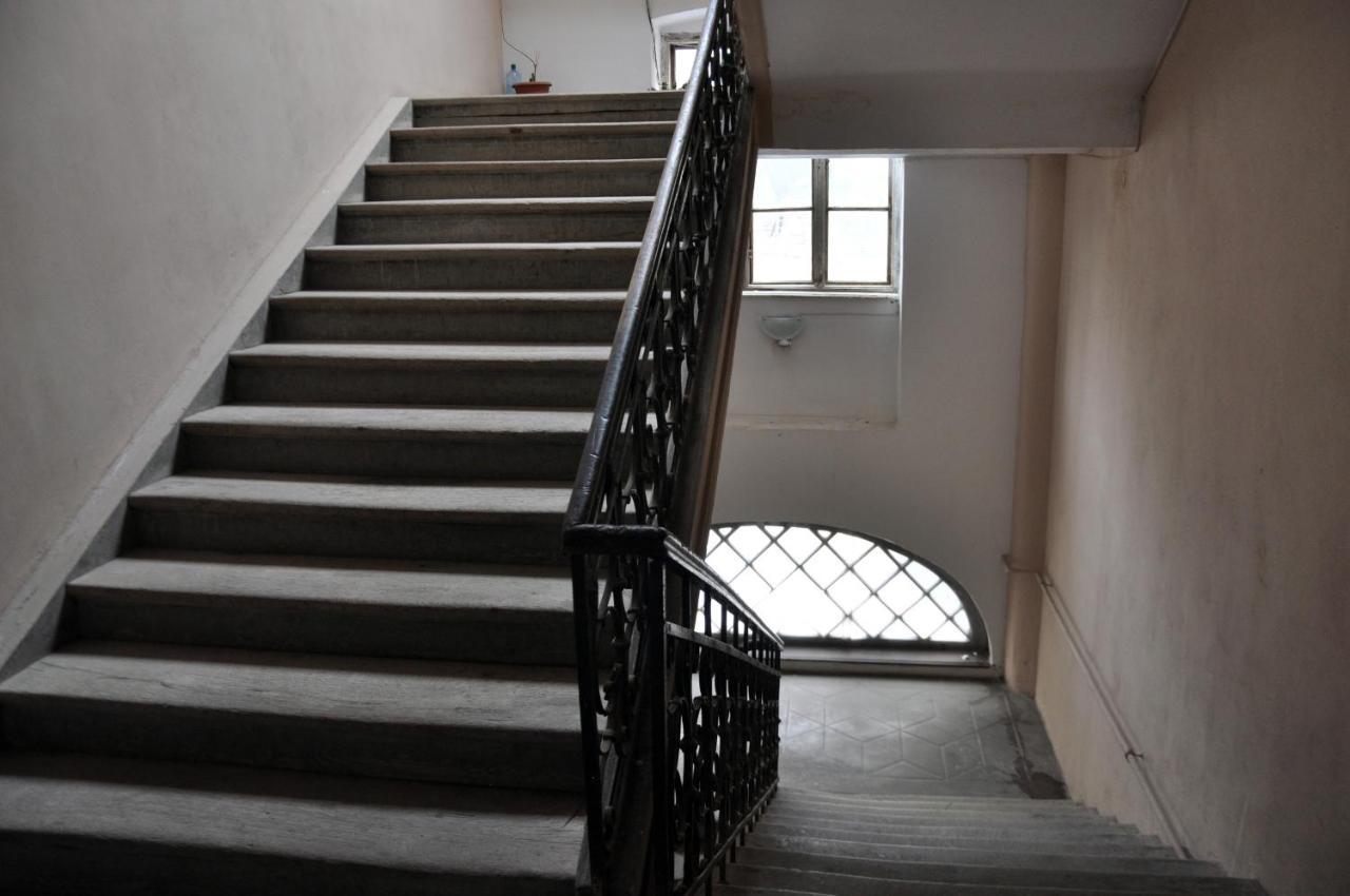 Black Gate - 2 Bedroom Apartment In The Heart Of Old Town With Free Private Secured Parking Brašov Exteriér fotografie